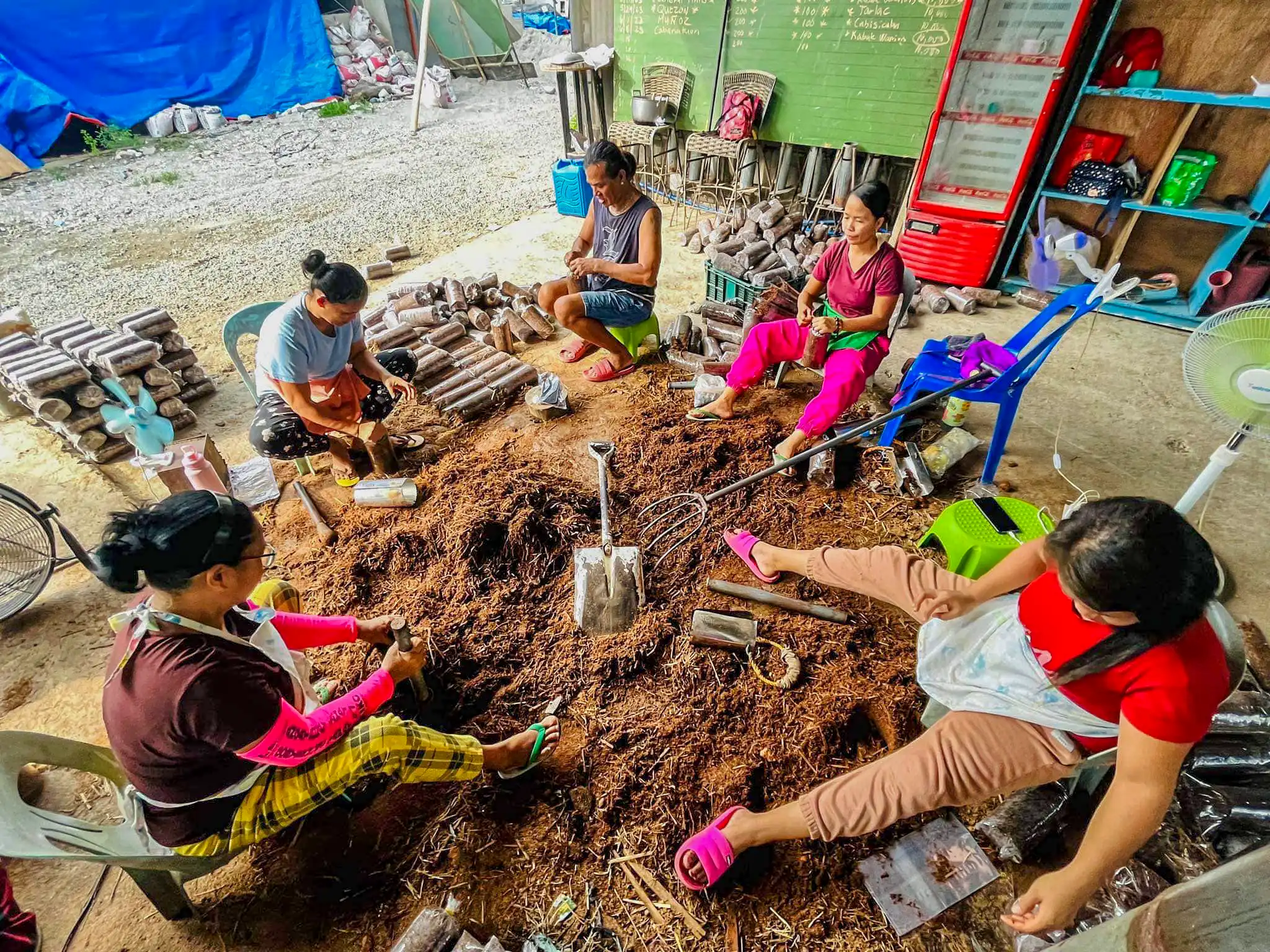 Ako Ang Saklay community gathering